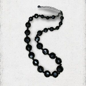 4496u. Liz Claiborne Black Beaded Necklace